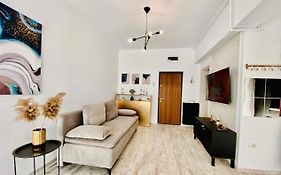 Selena Apartment By Tomis Villa